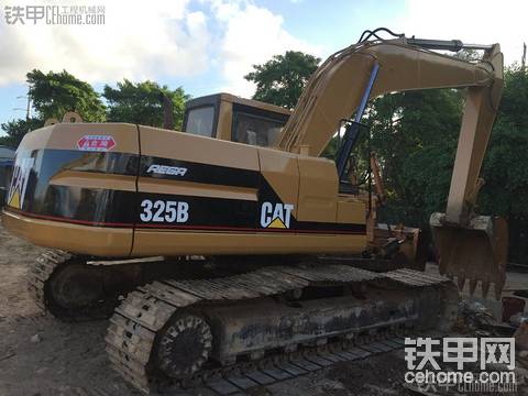 卡特彼勒 320 二手挖掘機(jī)價格 18萬 15456小時