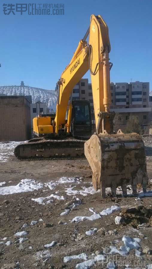 招名挖掘機駕駛員，裝車。要求人品端正對工作態(tài)度積極，