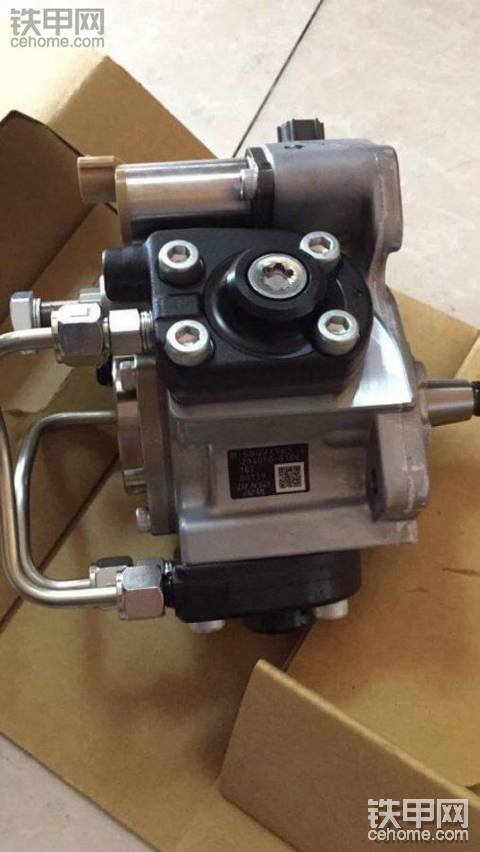 电喷的6HK1柴油泵