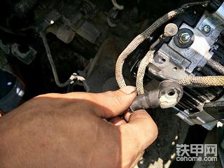 这是一个悲伤的故事，sk发动机停机不叫车，电工师傅出来一