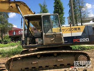 九臺老款小松挖掘機(jī)機(jī)主的自訴