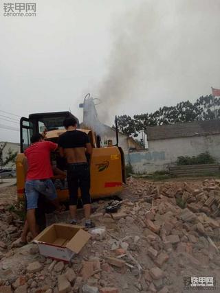 大家看看我1500小时的三一65