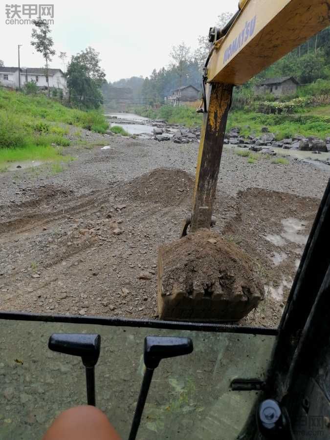 下雨也做事 就是存不到錢。。。