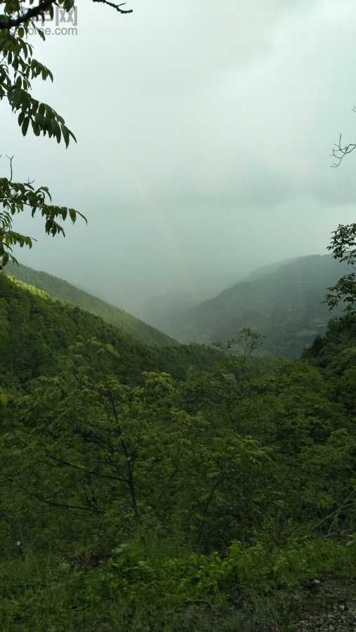 干活見到風(fēng)雨彩虹。