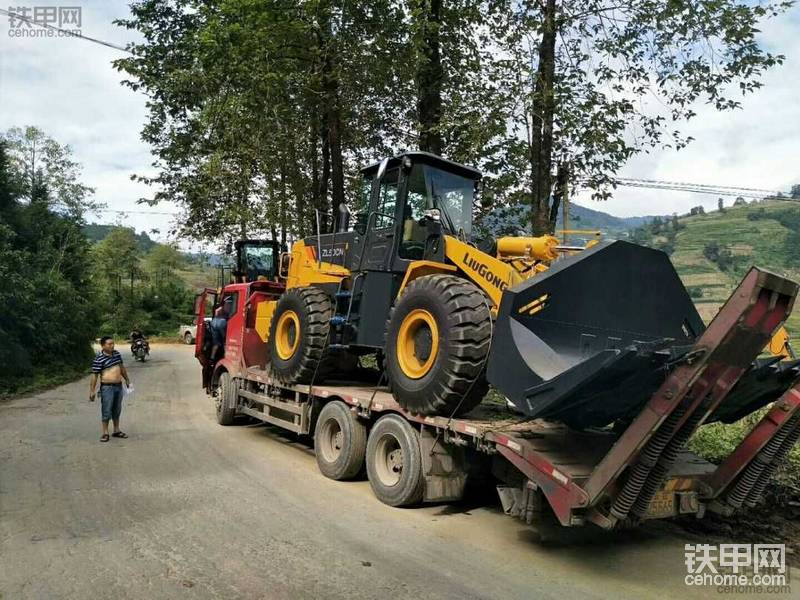 老板征求我的意見 再提新柳工50CN側卸版裝載機-帖子圖片