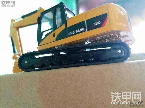 今天一下提了兩輛新車，大家來看看如何