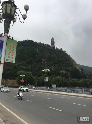 快到国庆和中秋节了 去革命圣地缅怀先烈