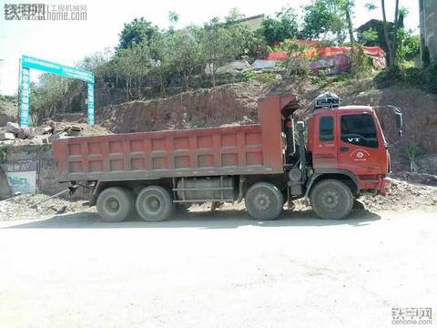 四川成都找前四后八轮的自卸车