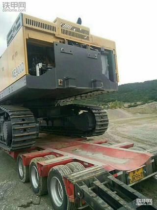 徐工XE900D挖掘機(jī)，到青島工地了