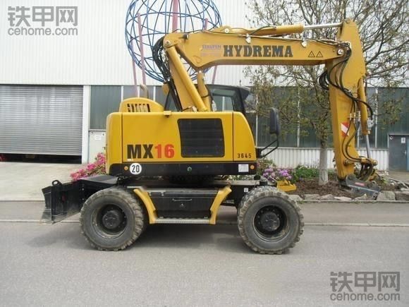 誰認(rèn)識 Hydrema MX16輪挖