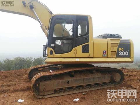 請(qǐng)問這個(gè)車型到底是200還是210的？