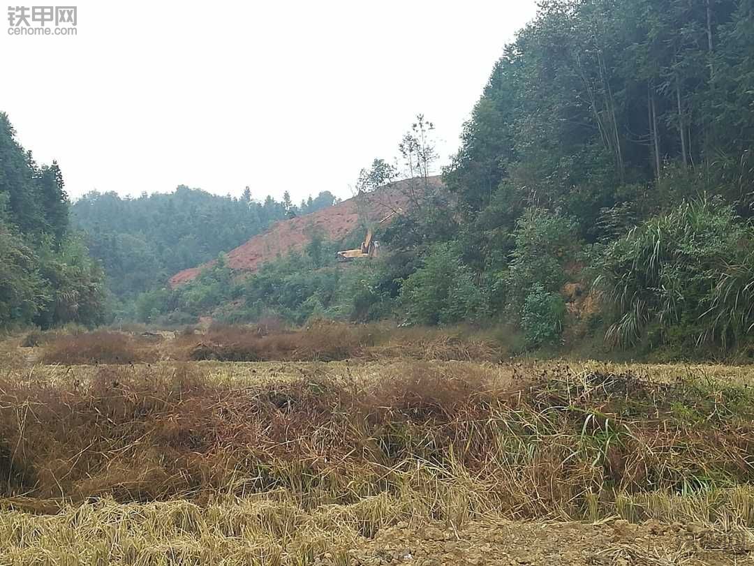 下雨天還要干活