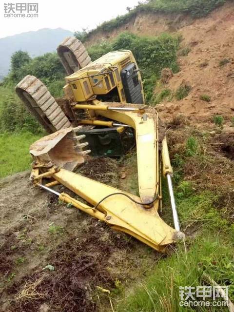 極品小松120一年后再次翻車！