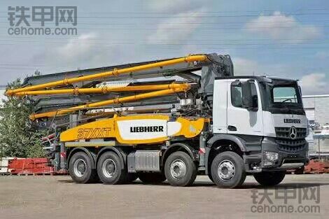 利勃海爾LIEBHERR 37 Z4 XXT泵車