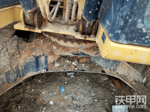 卡特312D2Gc是電噴還是直噴，值多少？？