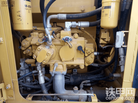 卡特312D2Gc是電噴還是直噴，值多少？？