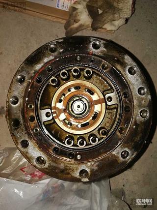 日立ZX60行走马达拆开直播