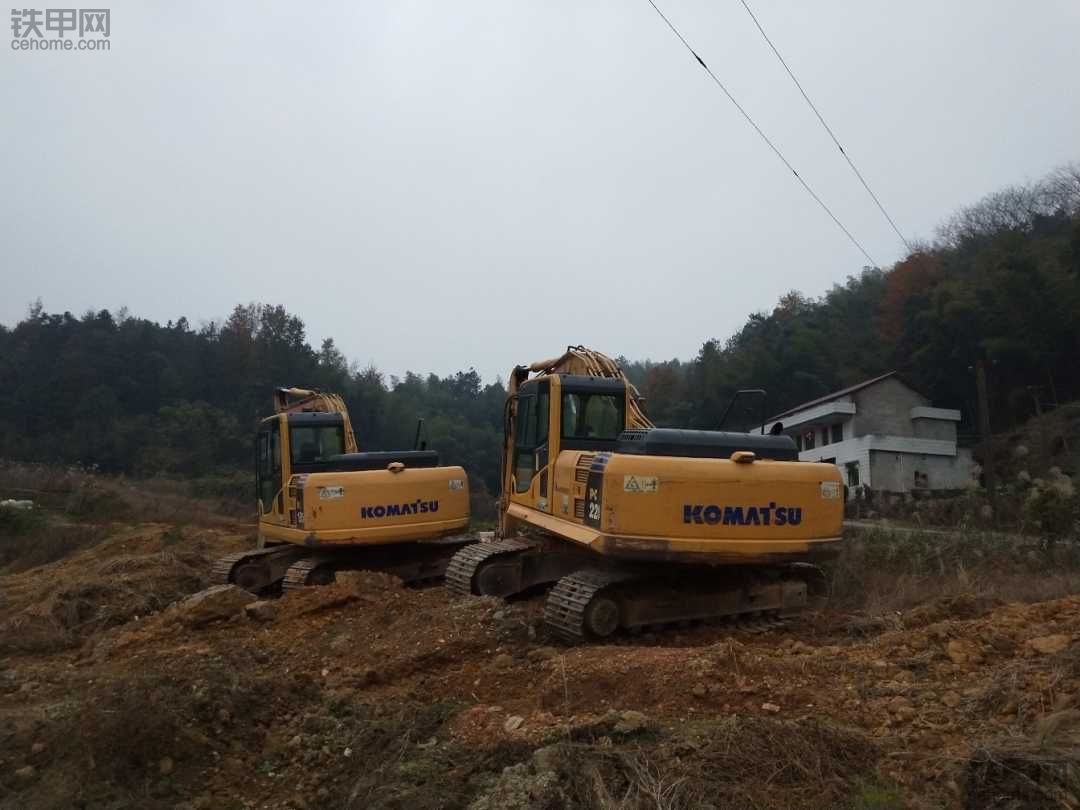 兩年間任勞任怨，2臺(tái)小松挖機(jī)伴我一路同行