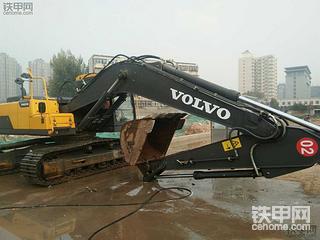 沃尔沃EC210D挖掘机2000使用报告，一天挣2w很轻松