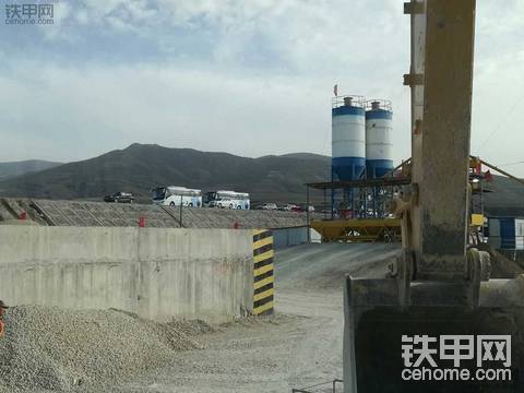 视察工地
