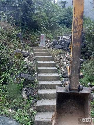 想到里边走走