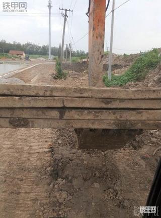 13年挖机路，挖机精神就是《工匠精神》
