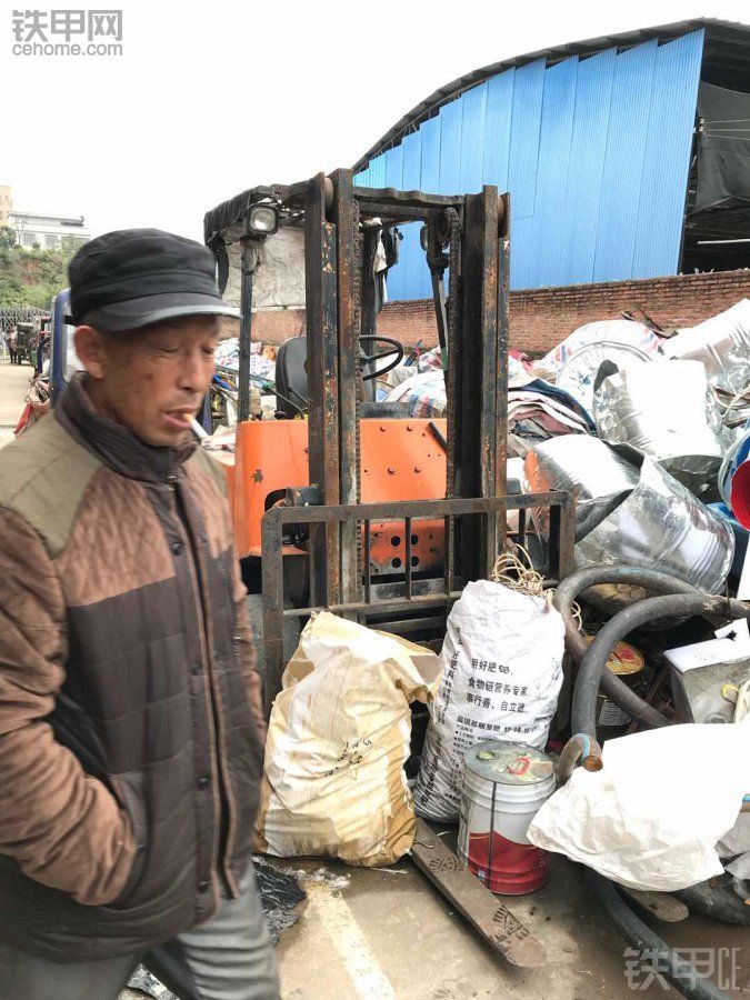 豐田叉車 有沒(méi)有人了解這車的？應(yīng)該是古董吧！