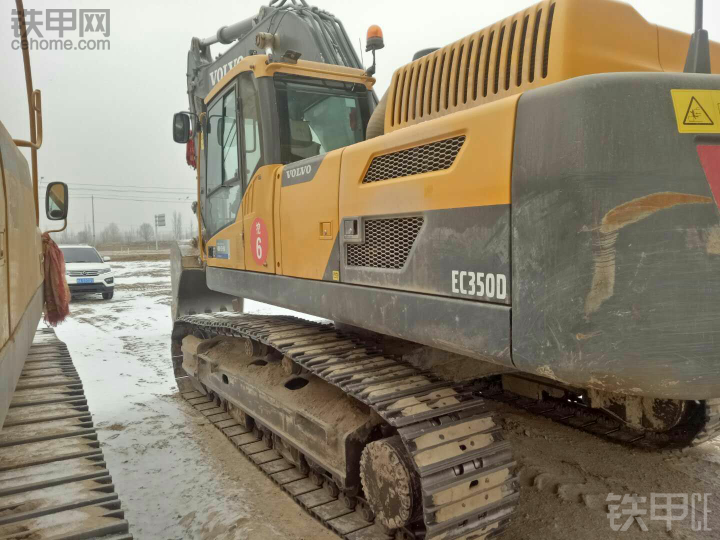 大家看看這車值多少錢沃爾沃350