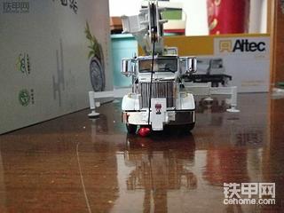 新买的阿尔泰克起重机模型