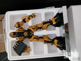 雷沃变形金刚