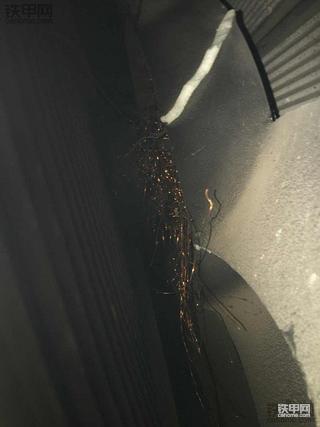 大半夜的，哪里来的铜线把我风扇打了