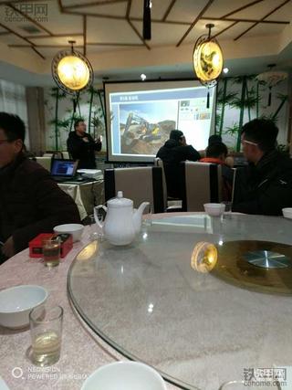 沃尔沃开年会