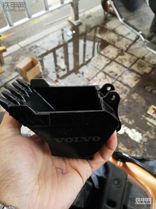 铁甲商城兑换的挖斗烟灰缸到货啦