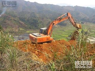 青春无悔 我的十年挖机路