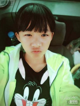 挖机小妹遇上变态师傅 差点羊入虎口