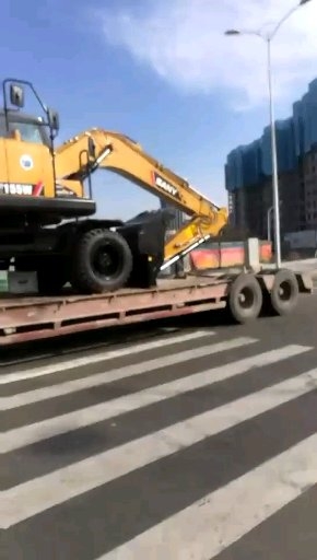 北京招轮挖司机新车