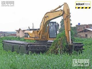海外靓机:卡特322C水陆两栖挖机
