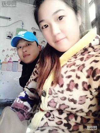 挖机人的女神节：感谢生我养我的母亲，和陪我到老的女人！