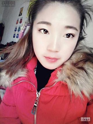 挖机人的女神节：感谢生我养我的母亲，和陪我到老的女人！