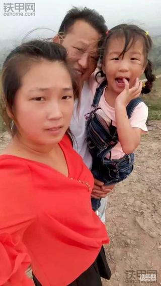 挖机人的女神节：感谢生我养我的母亲，和陪我到老的女人！