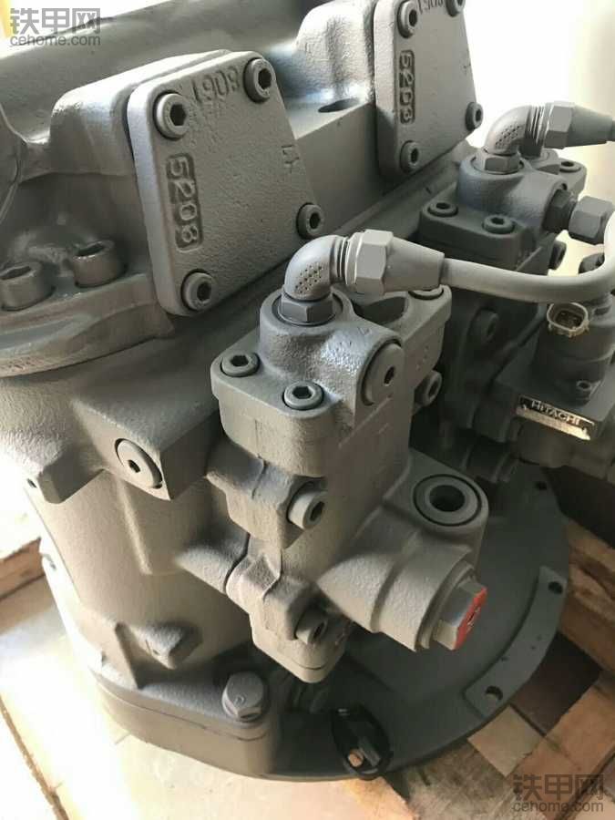 日立ZX200-3液压泵