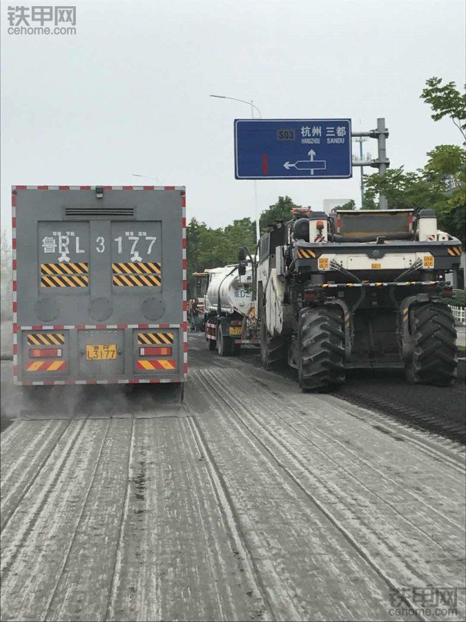 出租新一代維特根wr250冷再生機(jī)，該機(jī)可做泡沫瀝青再生