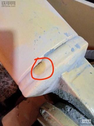 翻斗油缸沙眼漏油了，如何解决！