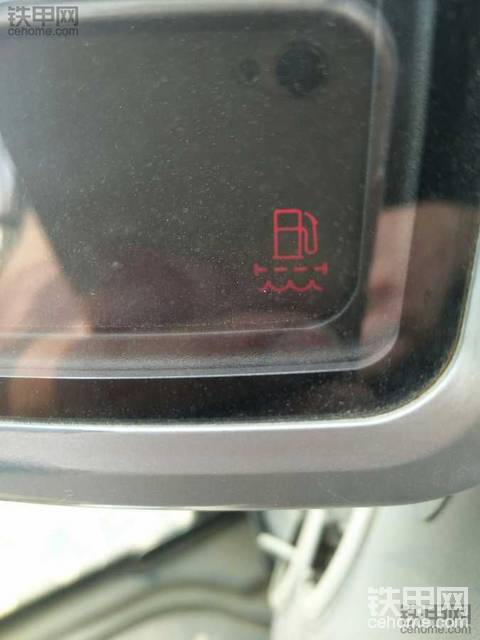 这是不是油水分离器赌了的标志