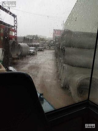 下雨啦，停工啦