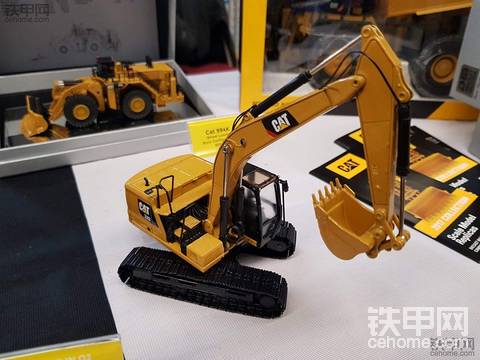 卡特彼勒320挖掘機(jī)模型1/50的新圖片