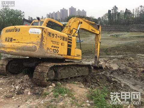 这机子是不是原装油漆？直多少钱？