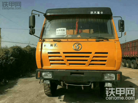 后八輪工程車