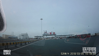关于新疆开挖机入坑，我不得不为家乡说两句