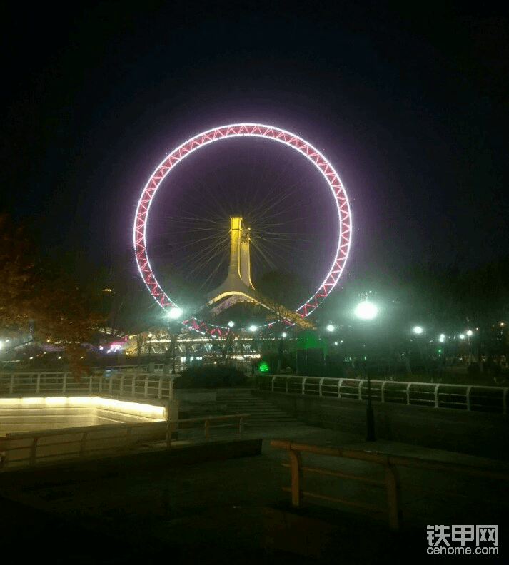 夜景的天津之眼